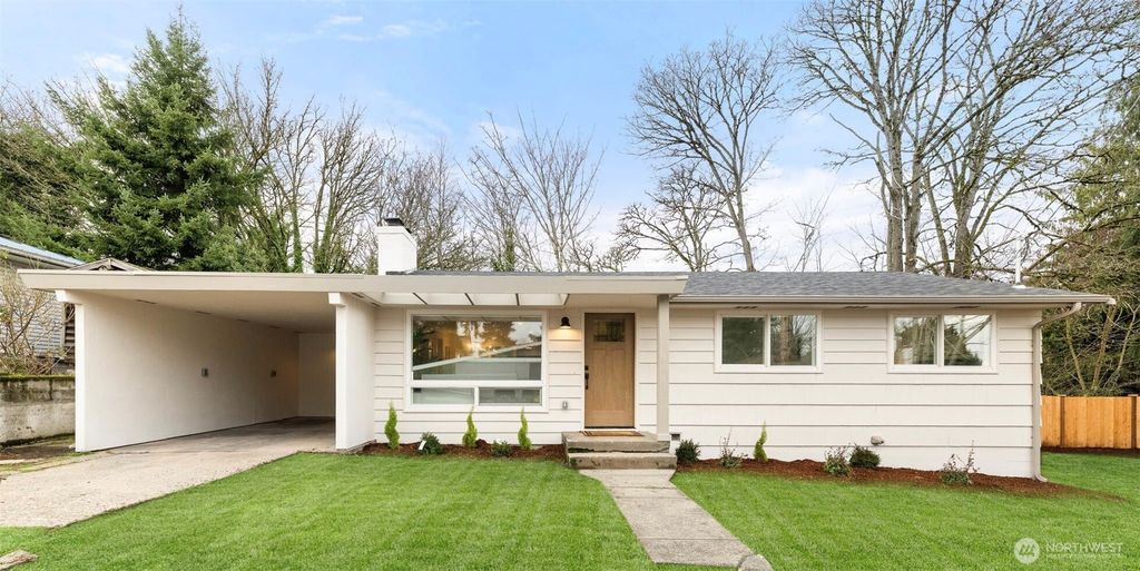 Photo of 10419 18th Avenue S, Seattle, WA 98168 (MLS # 2460869)