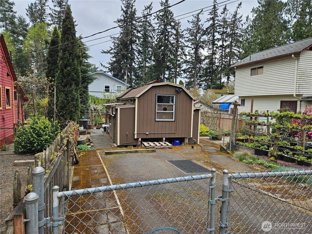 Photo of 0 NE Seaview, Indianola, WA 98342 (MLS # 2555780)