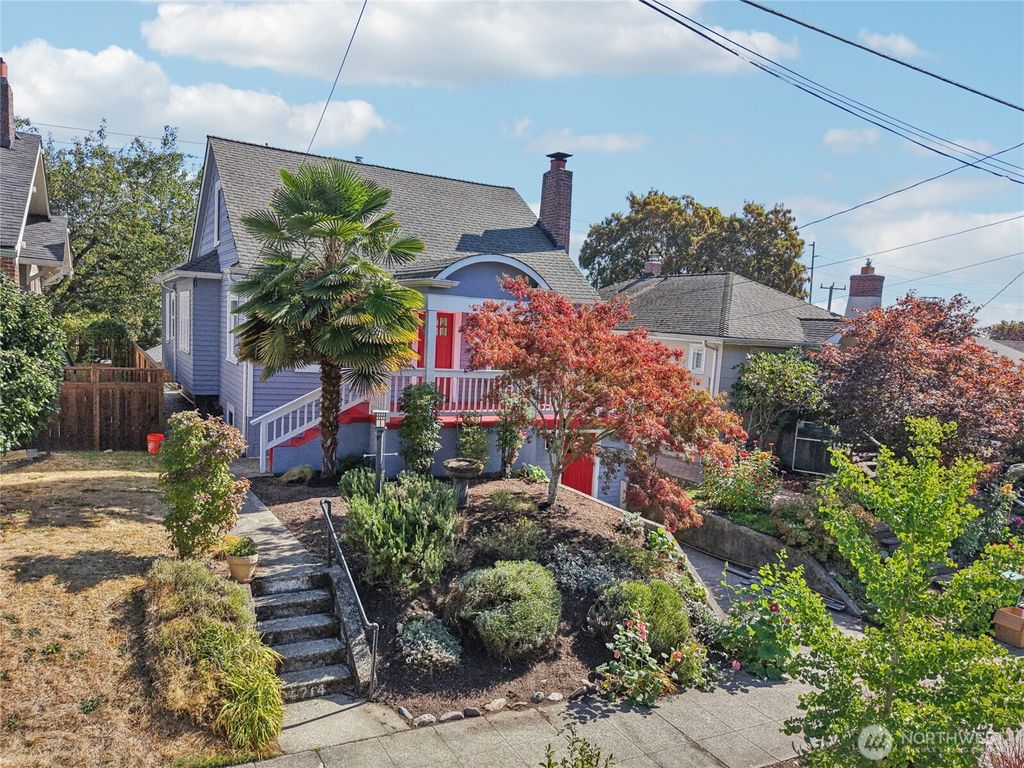 Photo of 4714 4th Avenue NE, Seattle, WA 98105 (MLS # 2433601)