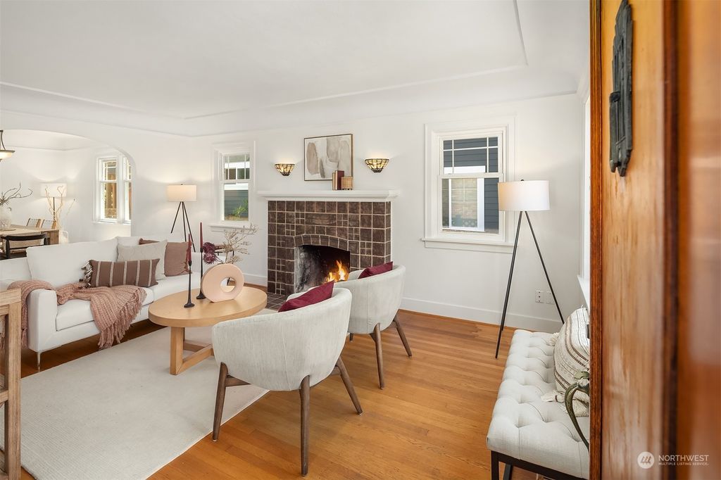 Photo of 7712 Corliss Avenue N, Seattle, WA 98103 (MLS # 2138668)