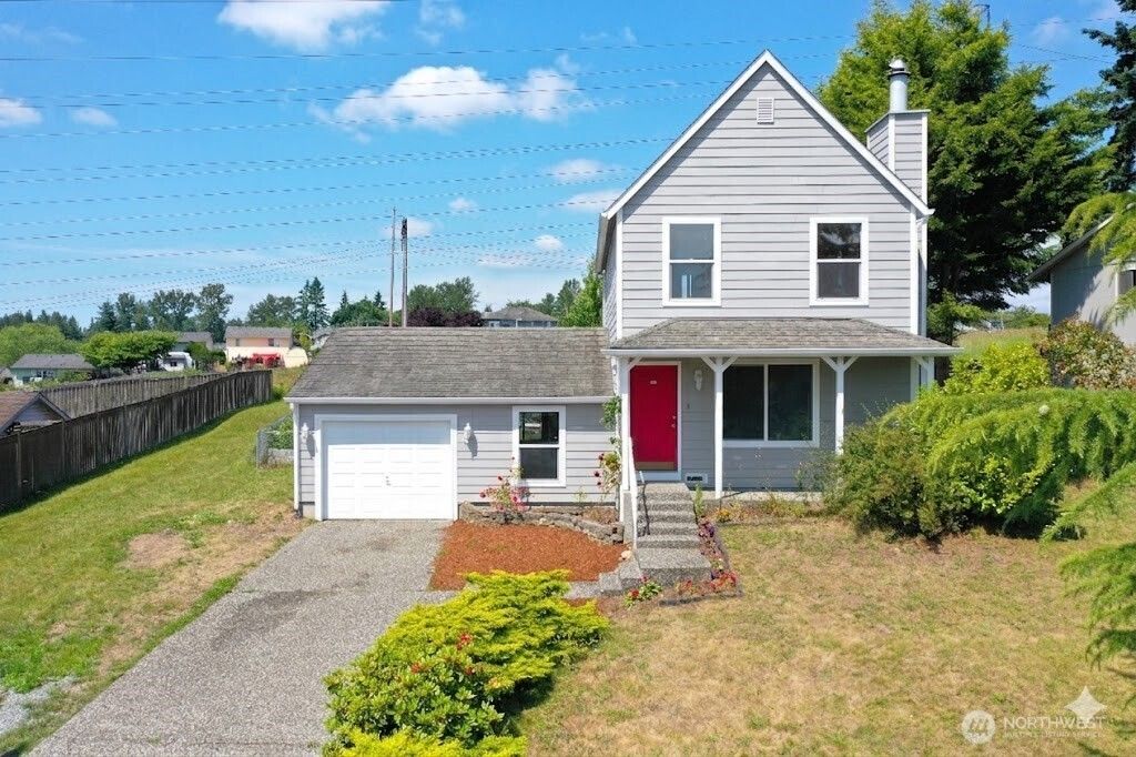 Photo of 904 20th Street, Snohomish, WA 98290 (MLS # 2495892)