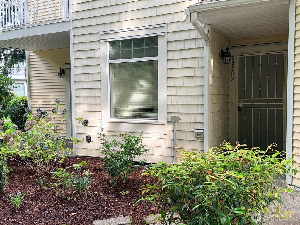 Photo of 23202 58th Avenue S #2-1, Kent, WA 98032 (MLS # 2566273)