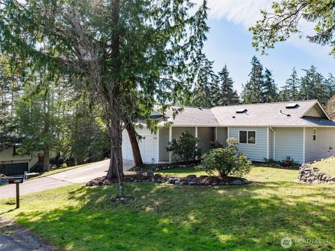 Photo of 919 43rd Street, Port Townsend, WA 98368 (MLS # 2506594)