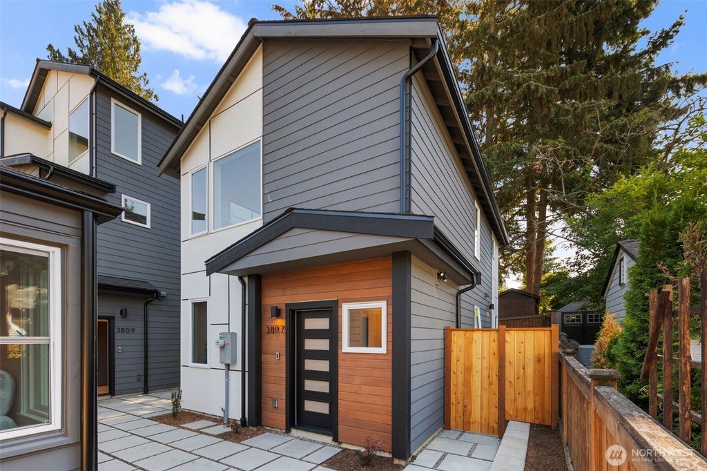 Photo of 3807 NE 89th Street, Seattle, WA 98115 (MLS # 2356898)