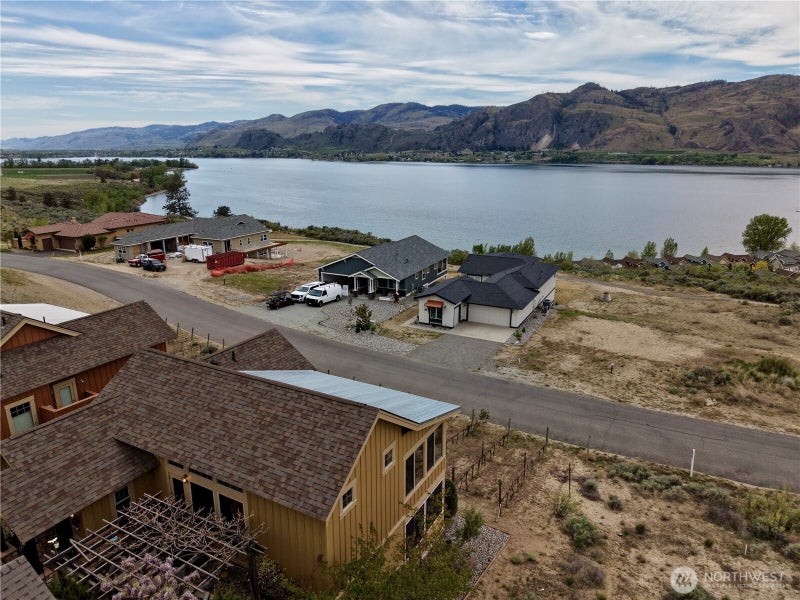 122 Village Way