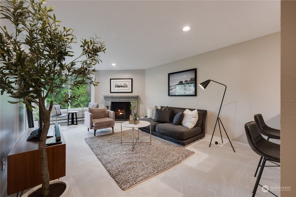 Photo of 11229 NE 128th Street #H301, Kirkland, WA 98034 (MLS # 2246897)