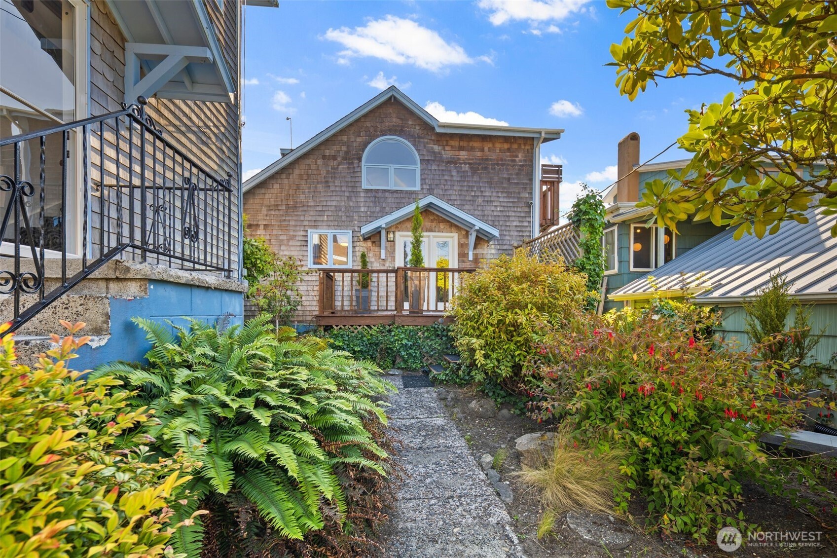 607 Ocean Beach Boulevard N