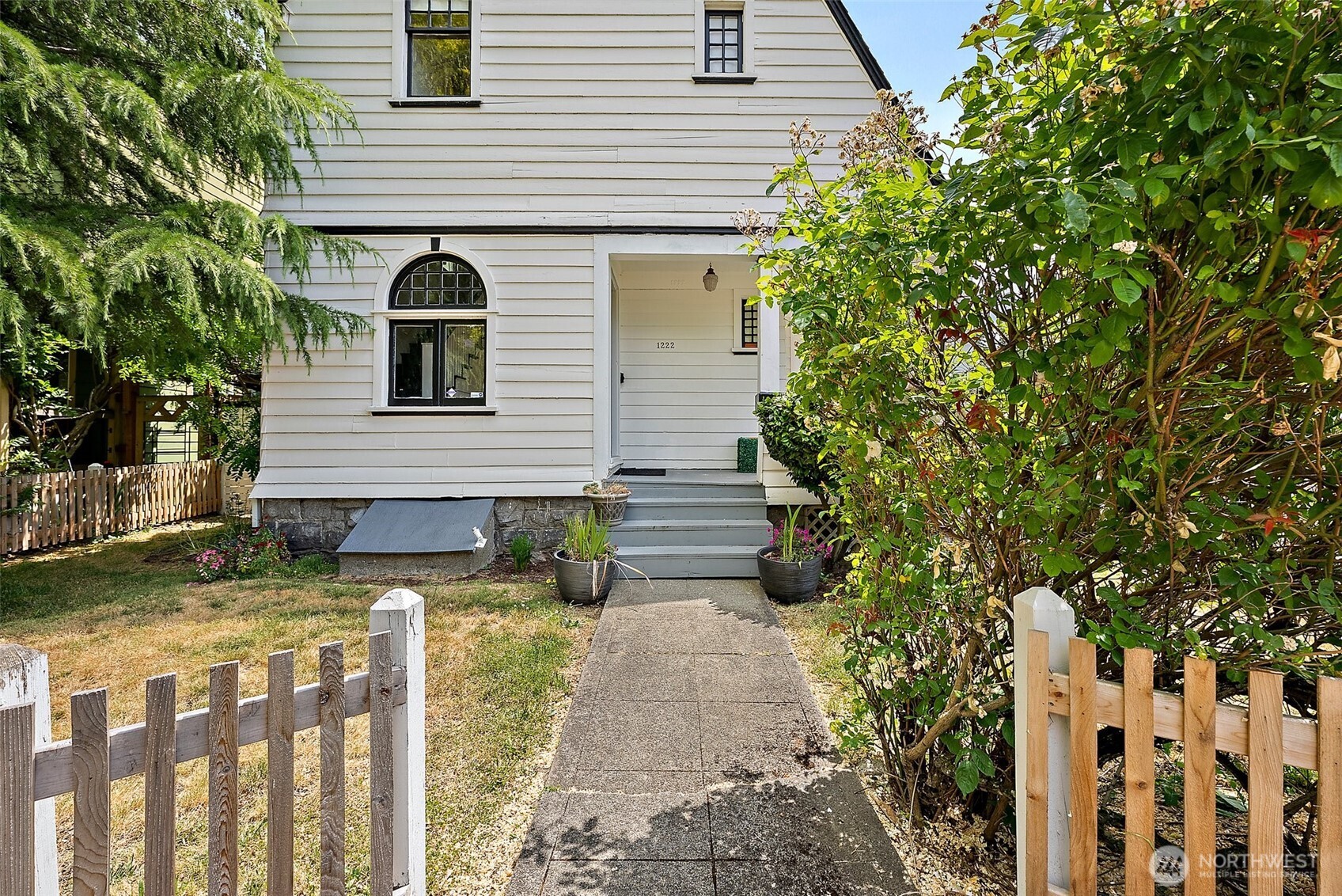 1222 N 4th Street