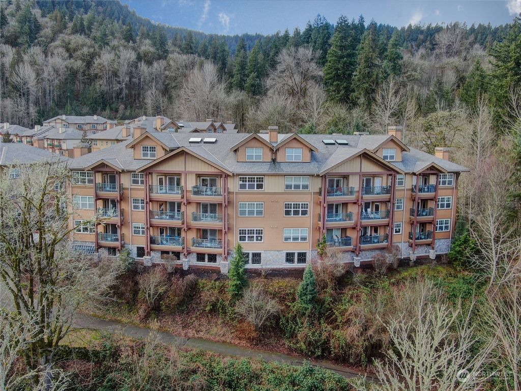 Photo of 1000 Cabin Creek Lane SW #D107, Issaquah, WA 98027 (MLS # 2039673)