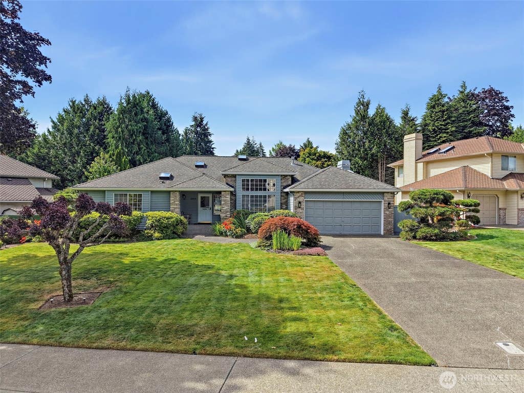 Photo of 20319 131st Place SE, Kent, WA 98032 (MLS # 2549602)