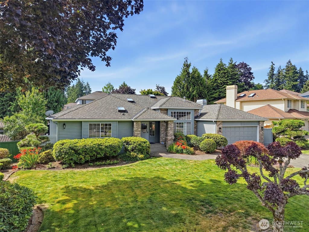 Photo of 20319 131st Place SE, Kent, WA 98032 (MLS # 2549602)