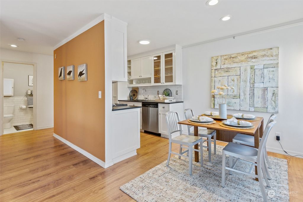 Photo of 1000 NE 88th Street #203, Seattle, WA 98115 (MLS # 2180088)