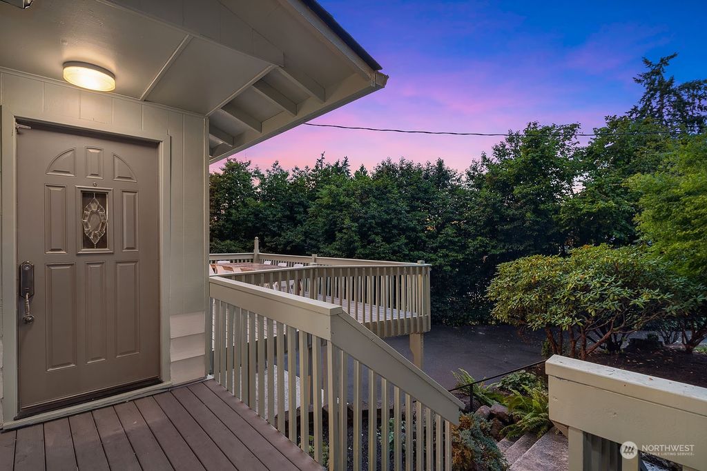 Photo of 16545 79th Place NE, Kenmore, WA 98028 (MLS # 2143278)
