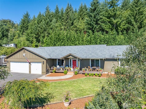 Photo of 526 Haywire Road, Winlock, WA 98596 (MLS # 2563456)