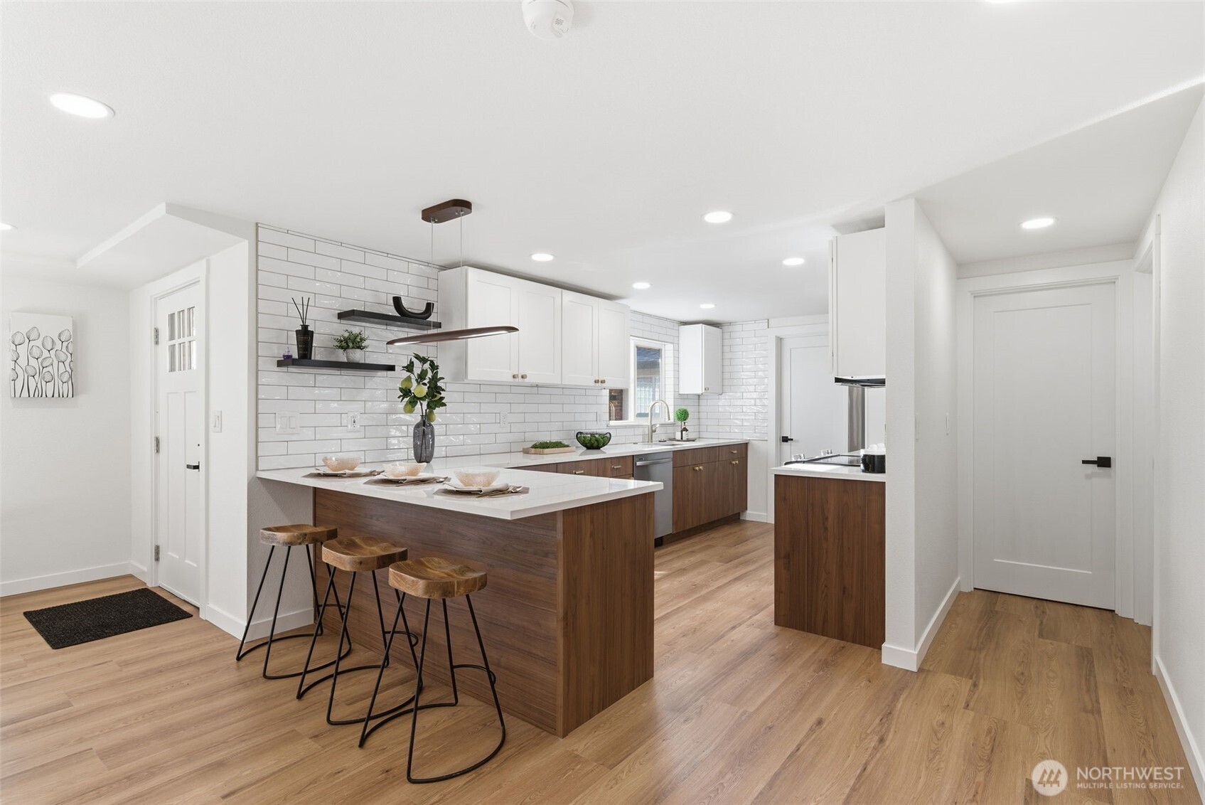 8505 Bridgeport Way SW