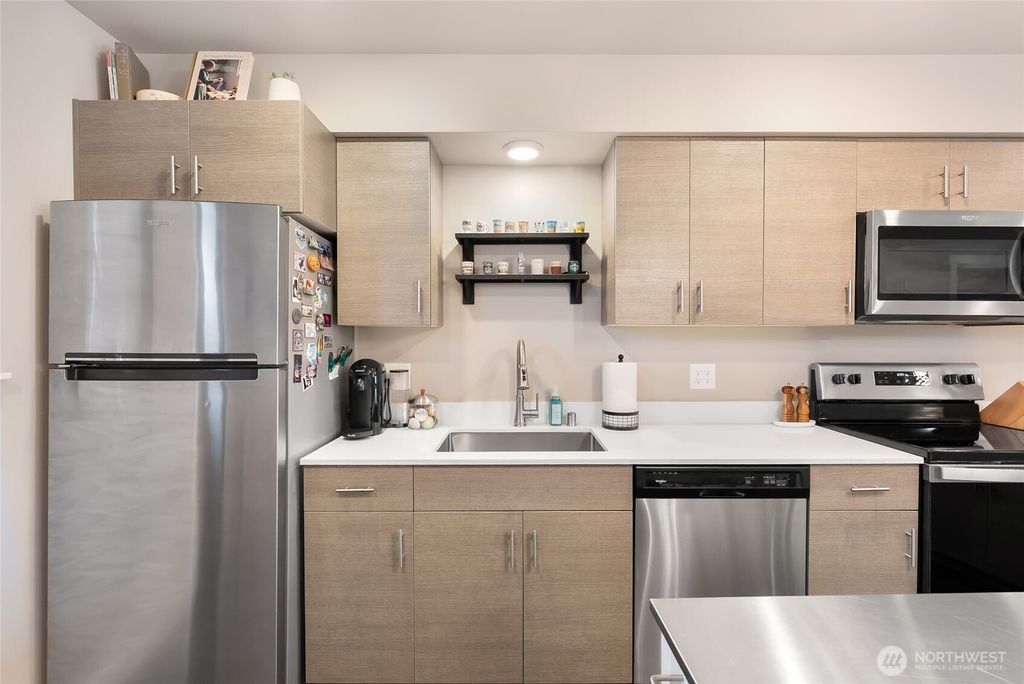 Photo of 1882 Front Street #302, Lynden, WA 98264 (MLS # 2475679)