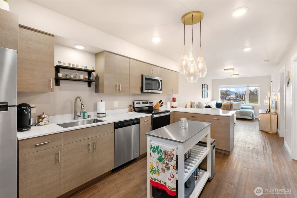 Photo of 1882 Front Street #302, Lynden, WA 98264 (MLS # 2475679)