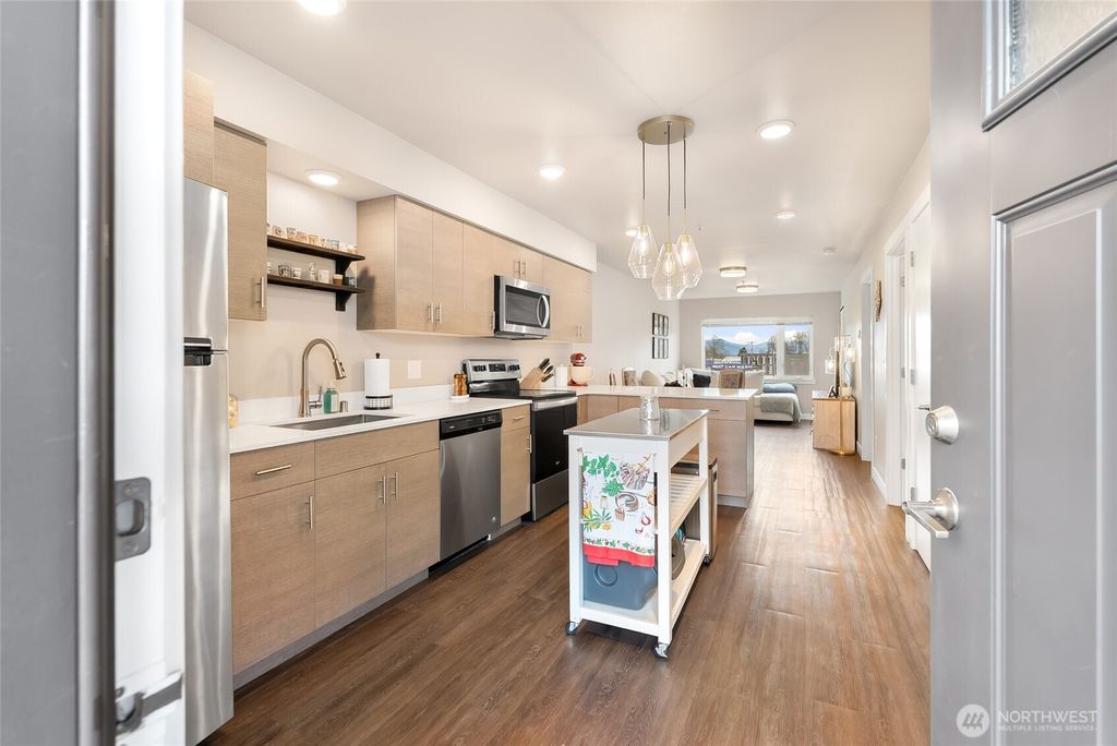 Photo of 1882 Front Street #302, Lynden, WA 98264 (MLS # 2475679)