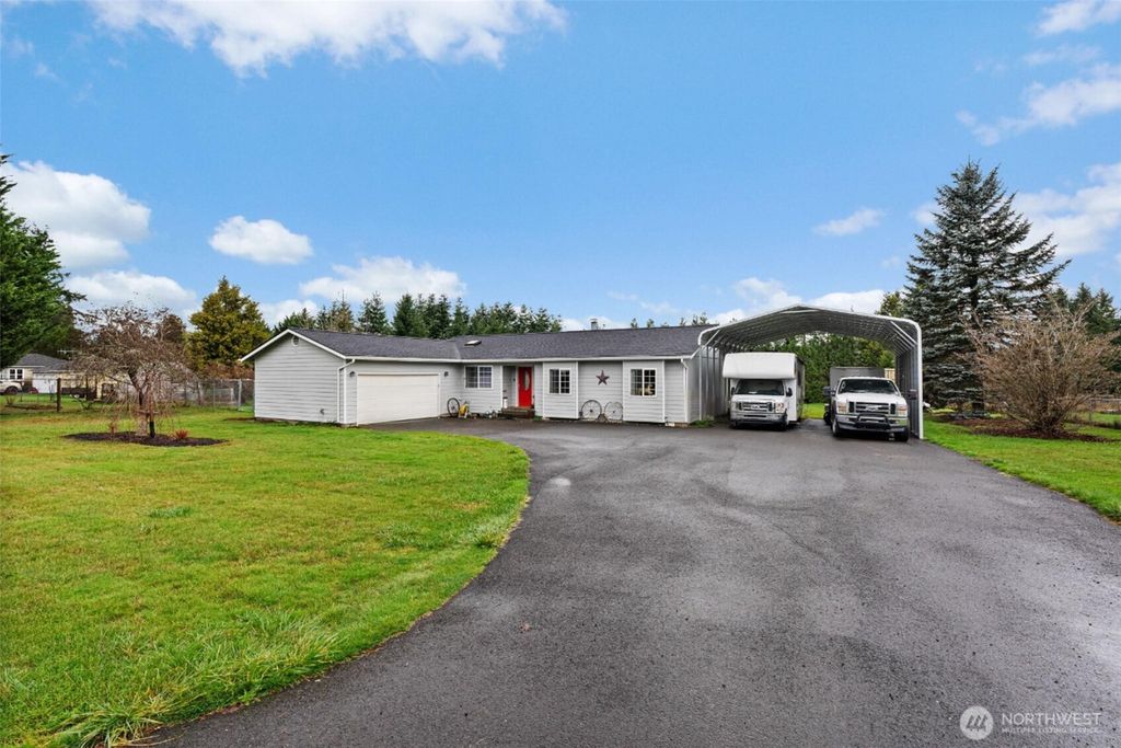 Photo of 888 King Road, Winlock, WA 98596 (MLS # 2461747)