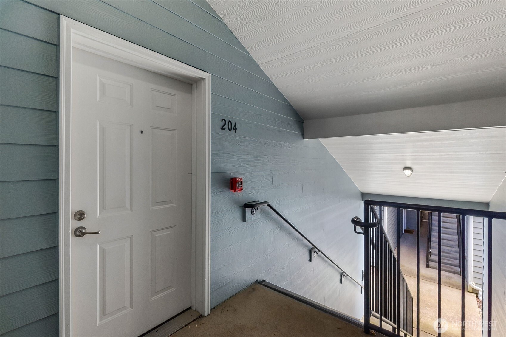 1413 Evergreen Park Drive SW 204