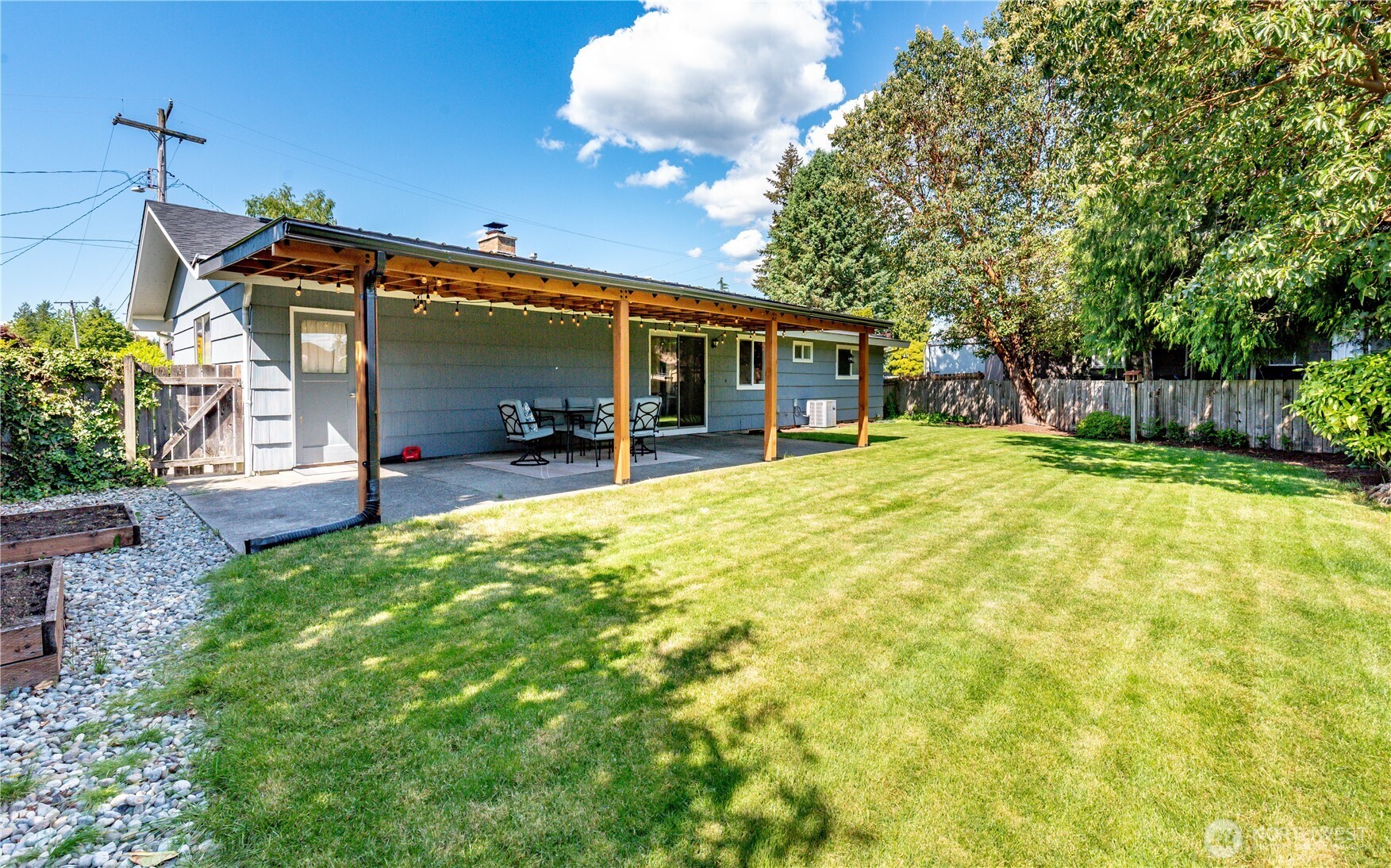 Renton, Washington 98056, United States, 3 Bedrooms Bedrooms, ,1 BathroomBathrooms,Residential,Active,138679