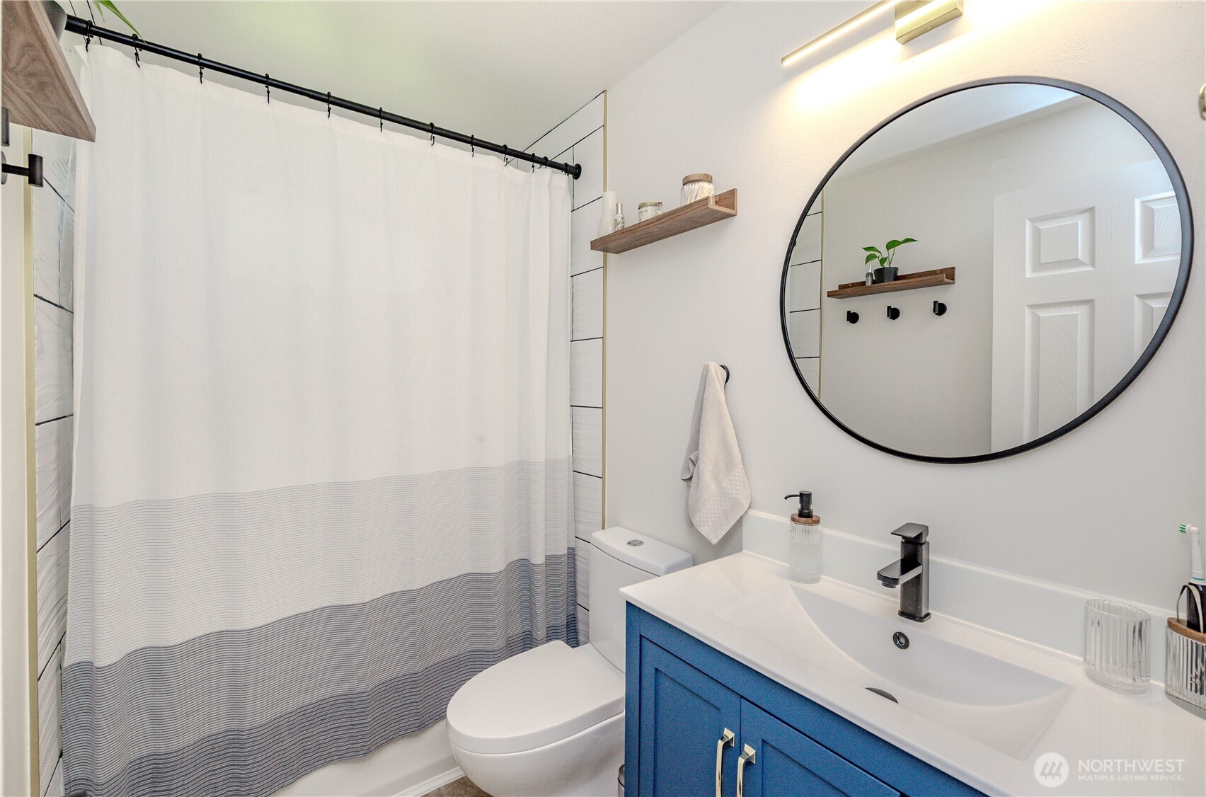 Renton, Washington 98056, United States, 3 Bedrooms Bedrooms, ,1 BathroomBathrooms,Residential,Active,138679