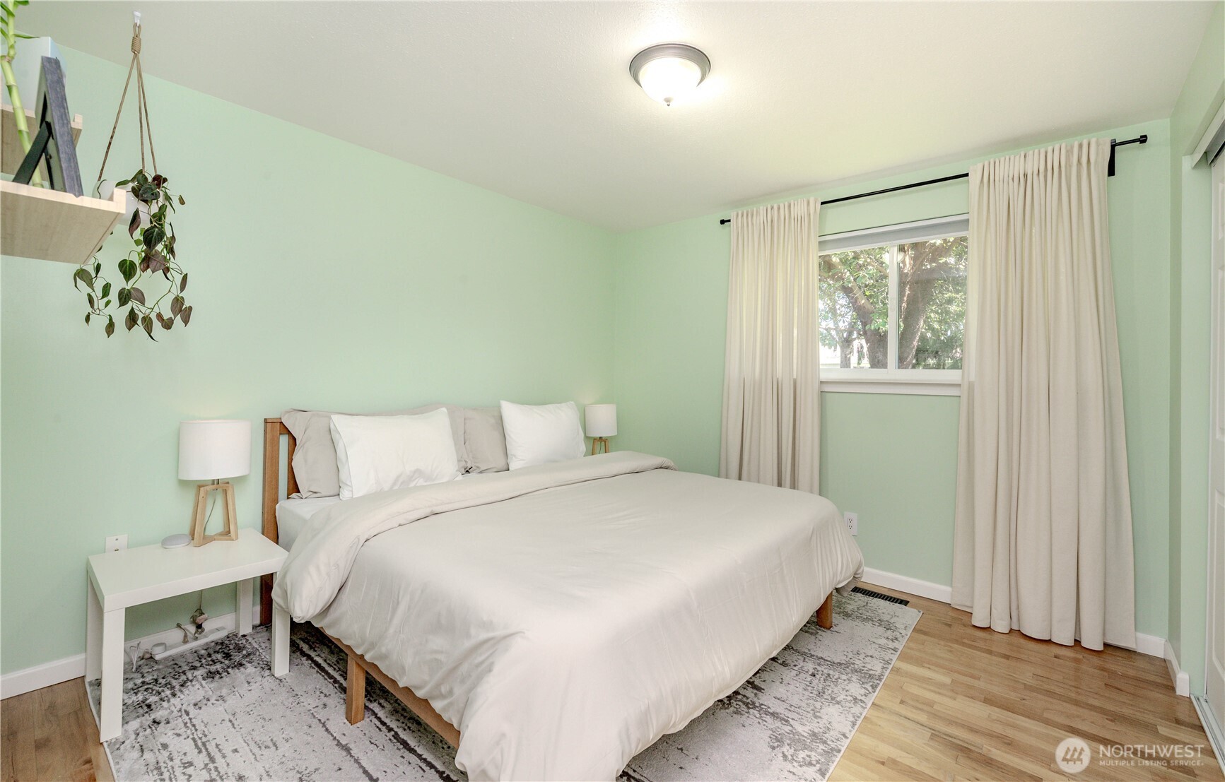 Renton, Washington 98056, United States, 3 Bedrooms Bedrooms, ,1 BathroomBathrooms,Residential,Active,138679