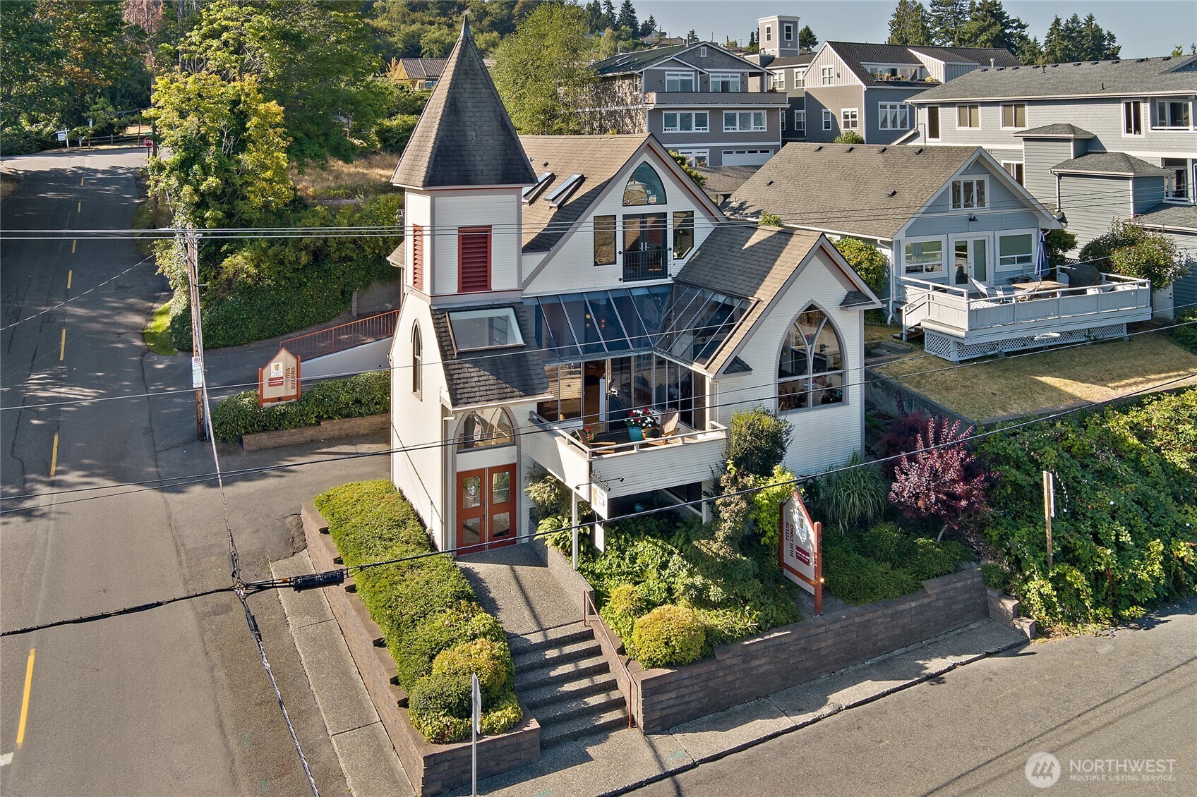 731 2nd Street
