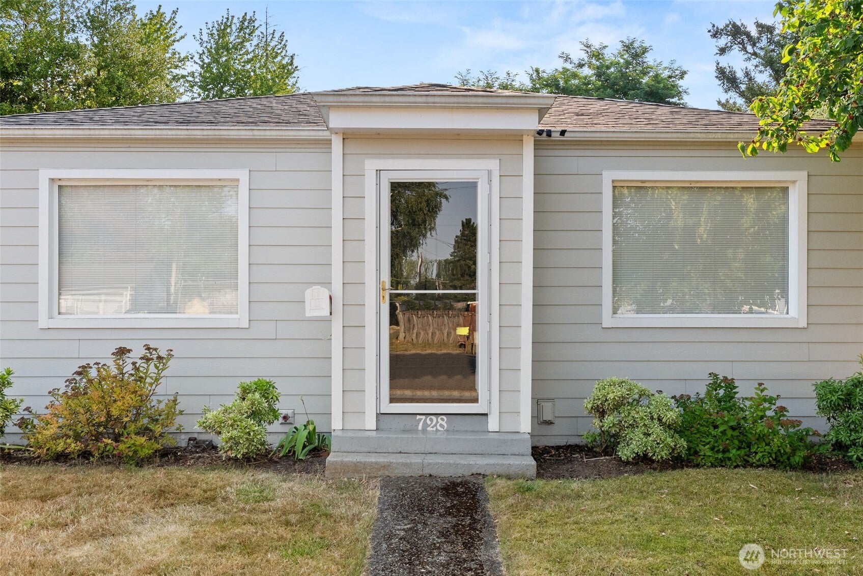 728 Hamilton Avenue