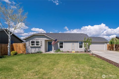 Photo of 407 S Street SW, Quincy, WA 98848 (MLS # 2505195)