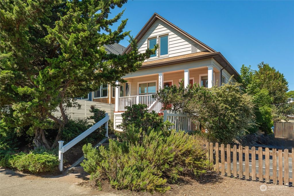 Photo of 2147 6th Avenue W, Seattle, WA 98119 (MLS # 2262842)