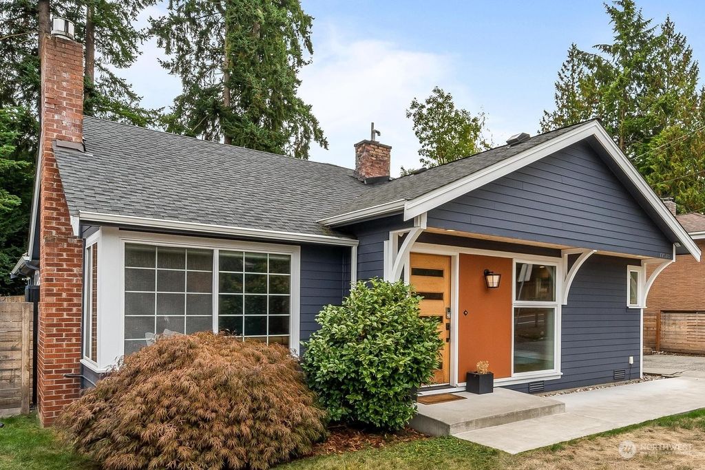 Photo of 17518 Fremont Avenue N, Shoreline, WA 98133 (MLS # 2165575)