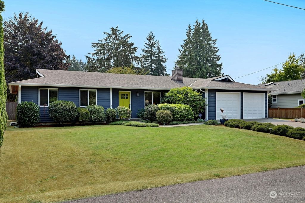 Photo of 11443 SE 87th Street, Newcastle, WA 98056 (MLS # 2154036)