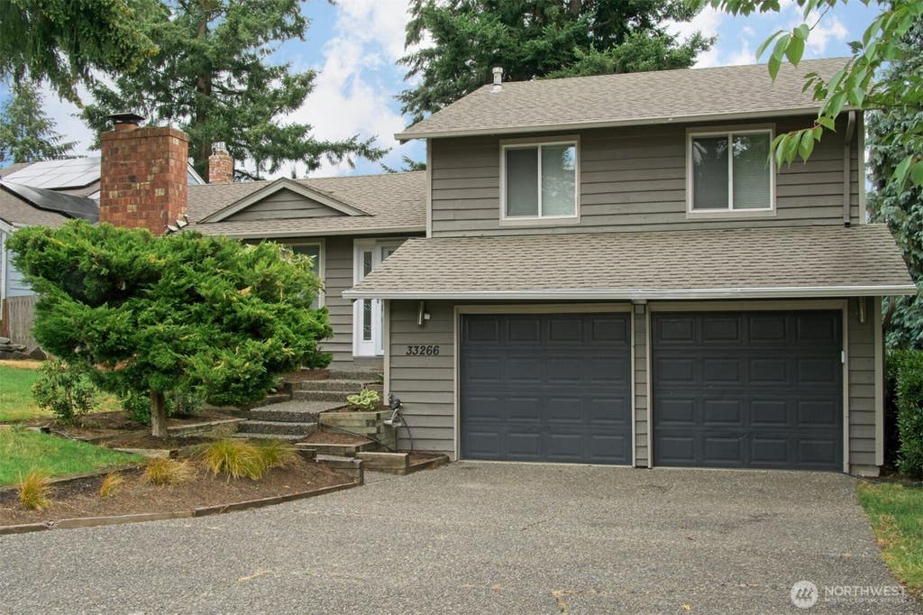 Photo of 33266 34th Avenue SW, Federal Way, WA 98023 (MLS # 2562789)