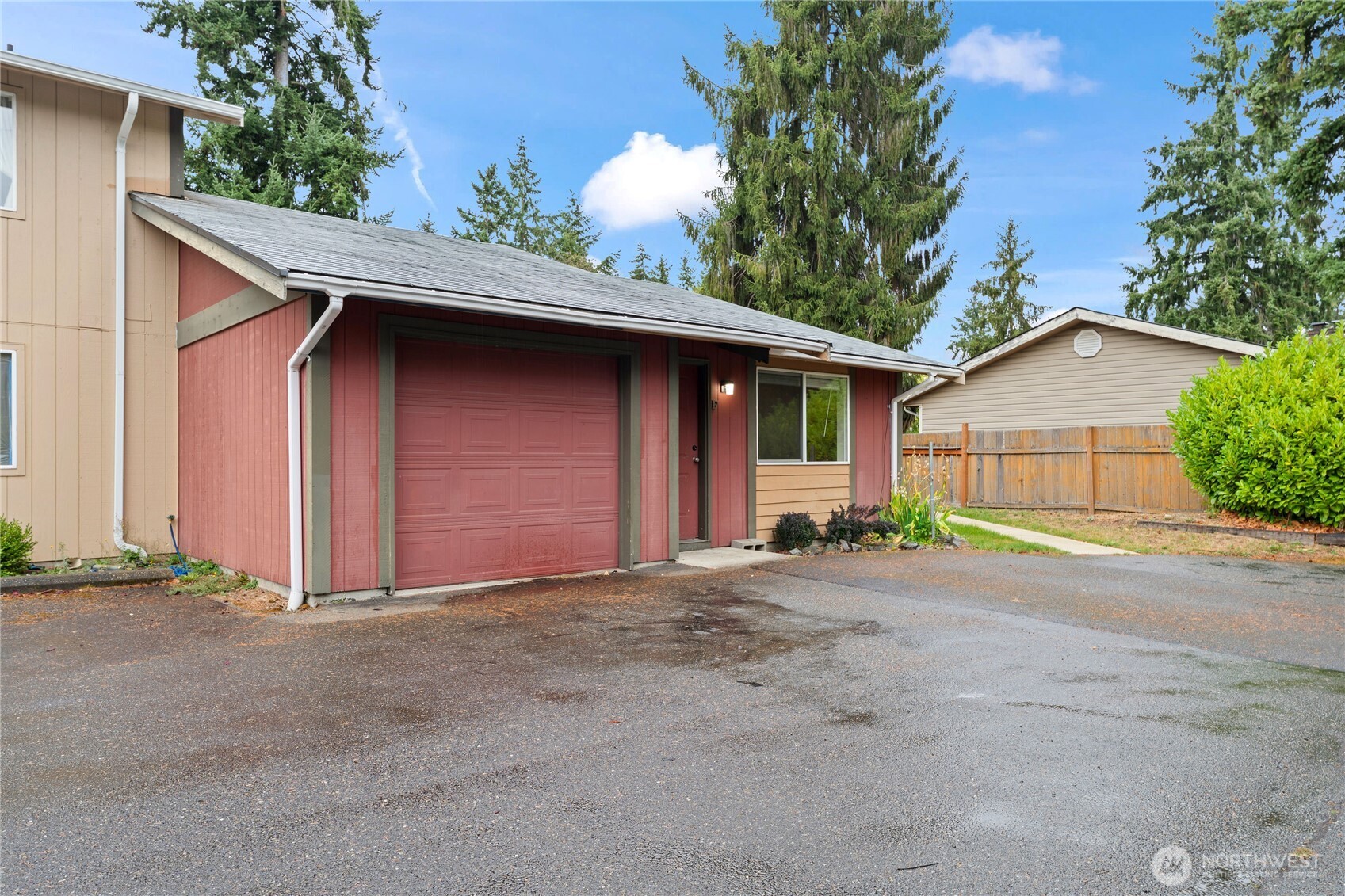 10214 13th Avenue Ct E F
