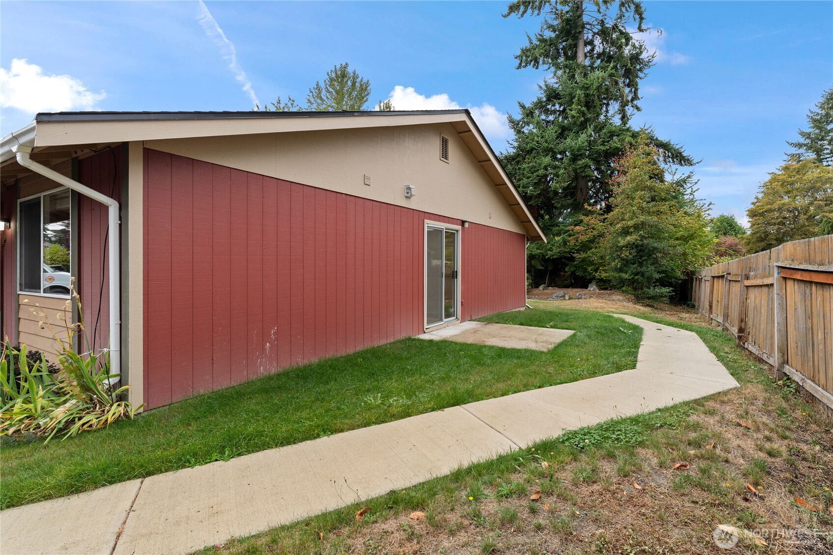 10214 13th Avenue Ct E F