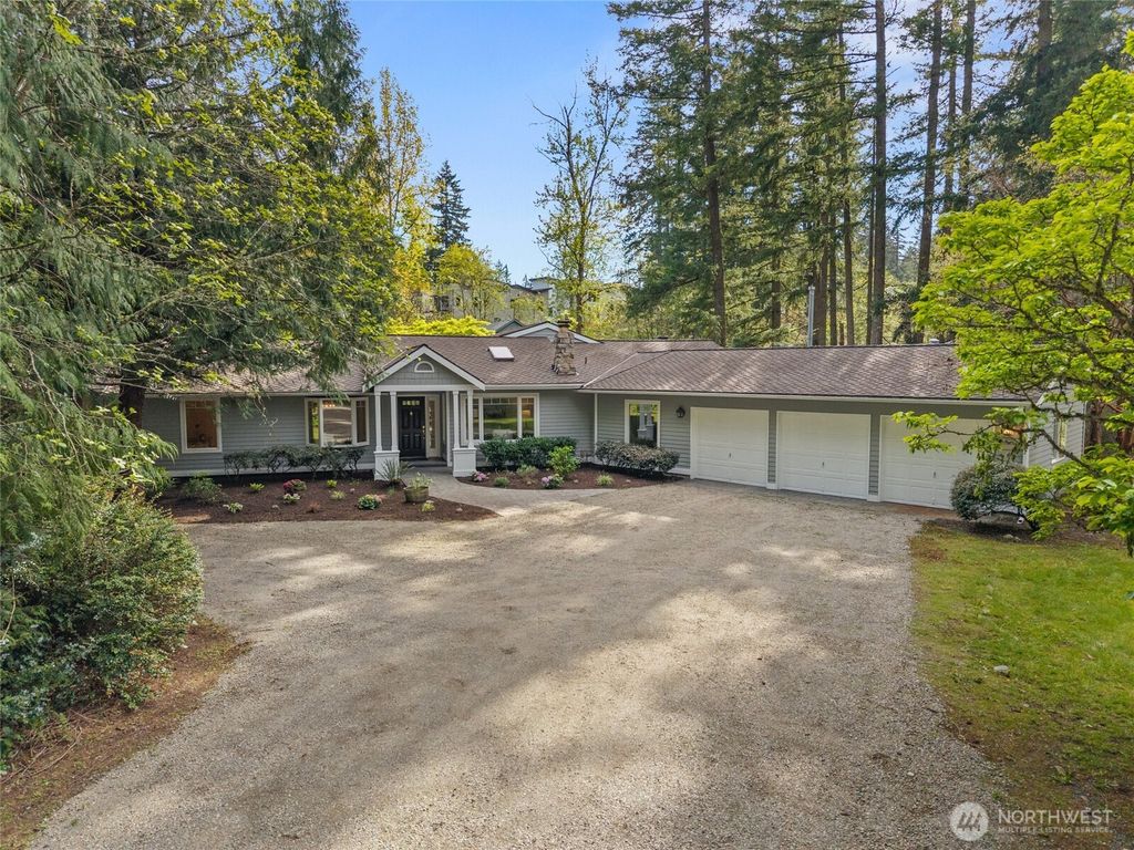 Photo of 24309 SE 25th Street, Sammamish, WA 98075 (MLS # 2514236)