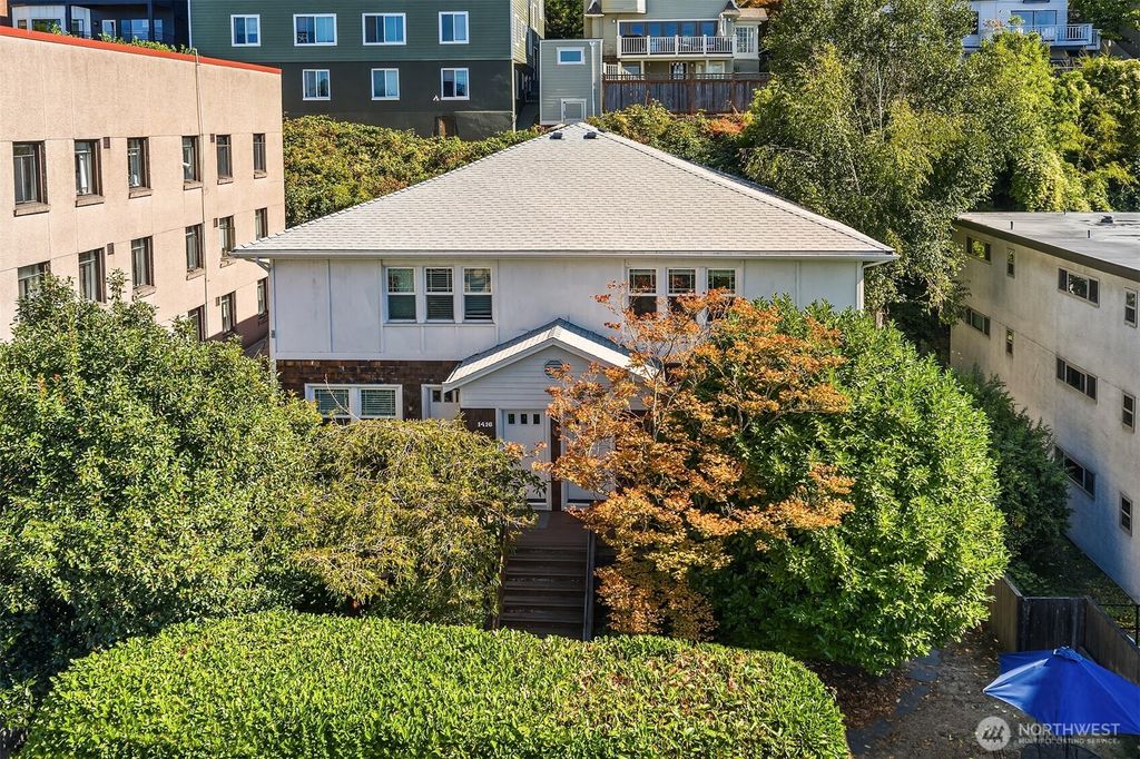 Photo of 1410 Queen Anne Avenue N, Seattle, WA 98109 (MLS # 2437791)