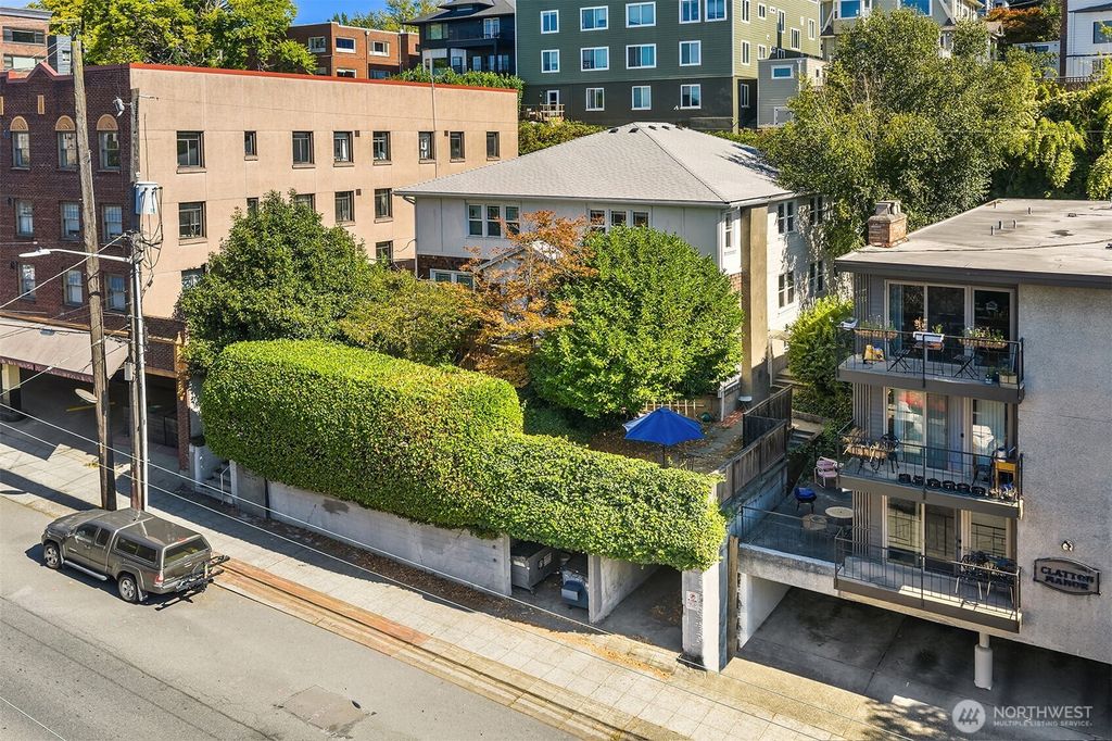 Photo of 1410 Queen Anne Avenue N, Seattle, WA 98109 (MLS # 2437791)