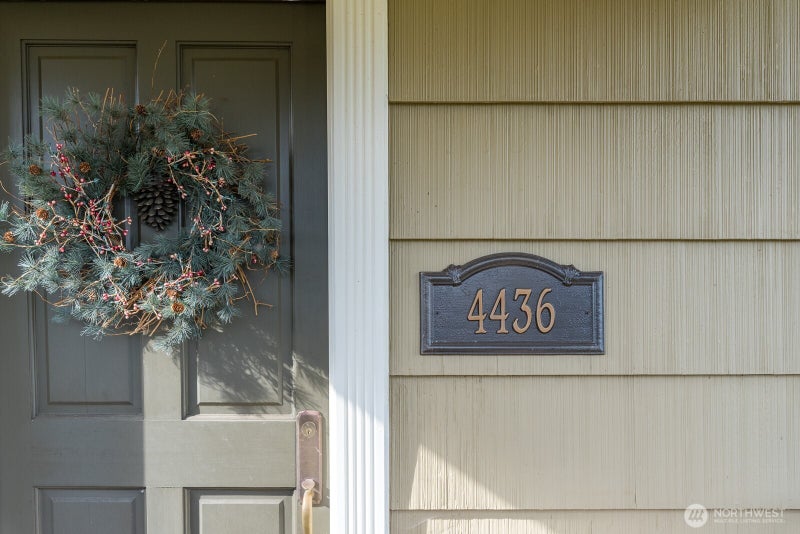 4436 Seahurst