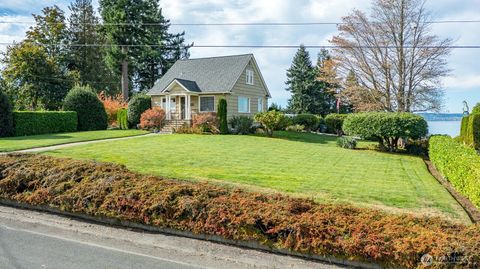 Photo of 4436 Seahurst Ave, Everett, WA 98203 (MLS # 2505163)