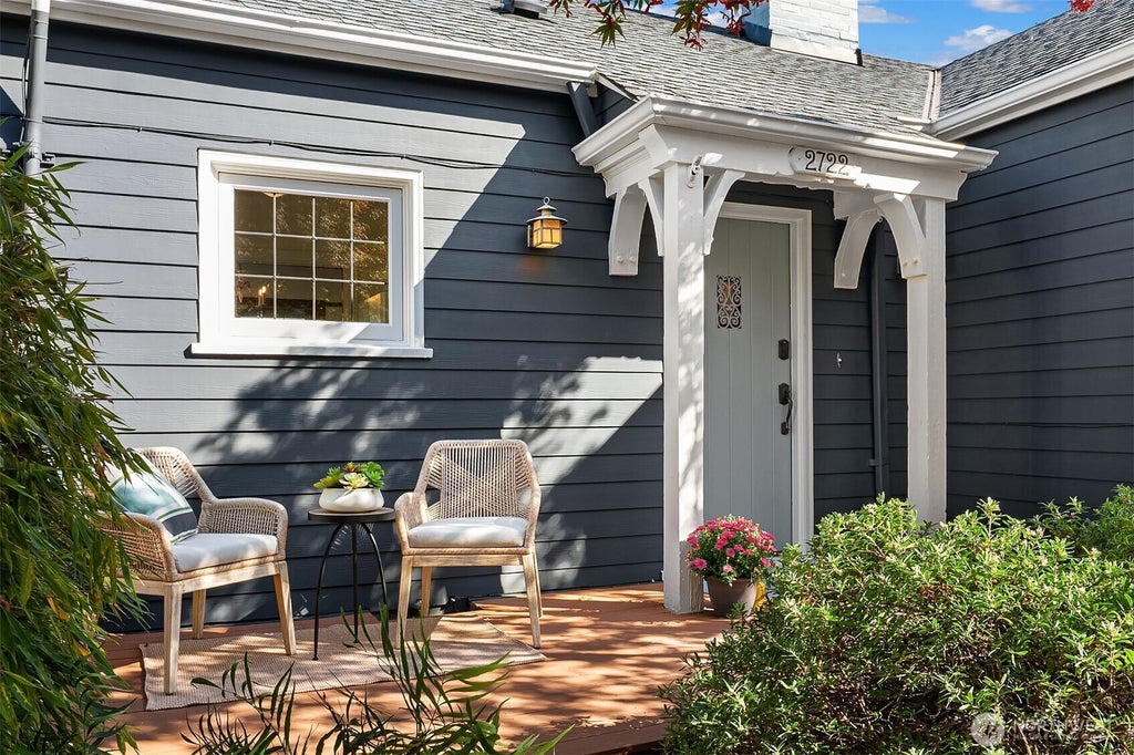 Photo of 2722 36th Avenue SW, Seattle, WA 98126 (MLS # 2587200)