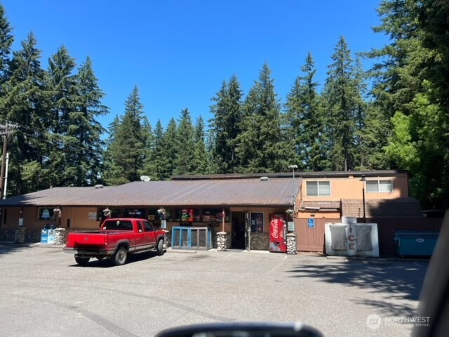 17707 N Beachside Dr SE