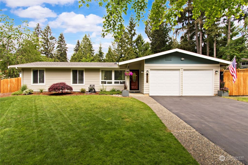 Photo of 17525 199th Place NE, Woodinville, WA 98077 (MLS # 2075104)