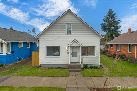 Photo of 535 Morris Avenue S, Renton, WA 98057 (MLS # 2580630)