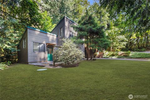 4420 Bluff Lane NE Bainbridge Island WA 98110