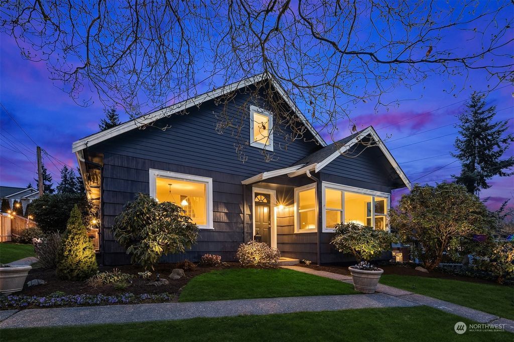 Photo of 12441 NE 104th Street, Kirkland, WA 98033 (MLS # 2212707)