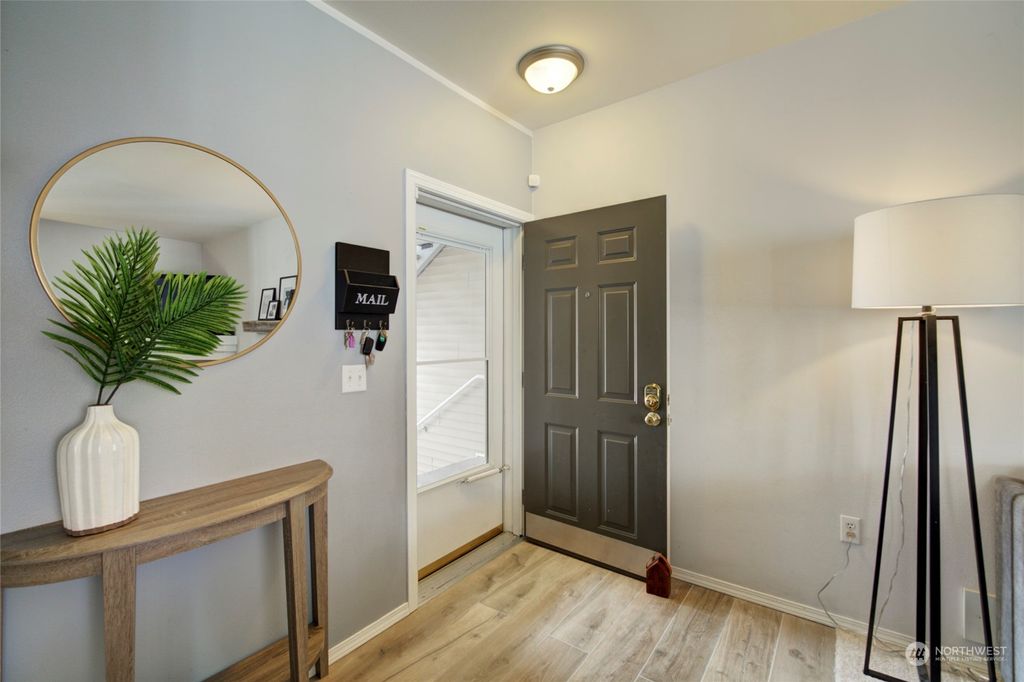 Photo of 2804 SE 8th Place #1107, Renton, WA 98058 (MLS # 2056832)