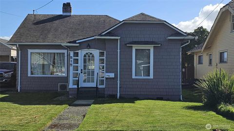 Photo of 815 2nd Street, Hoquiam, WA 98550 (MLS # 2452429)