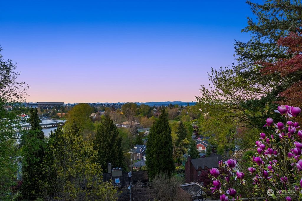 Photo of 2328 Delmar Drive E, Seattle, WA 98102 (MLS # 2063121)